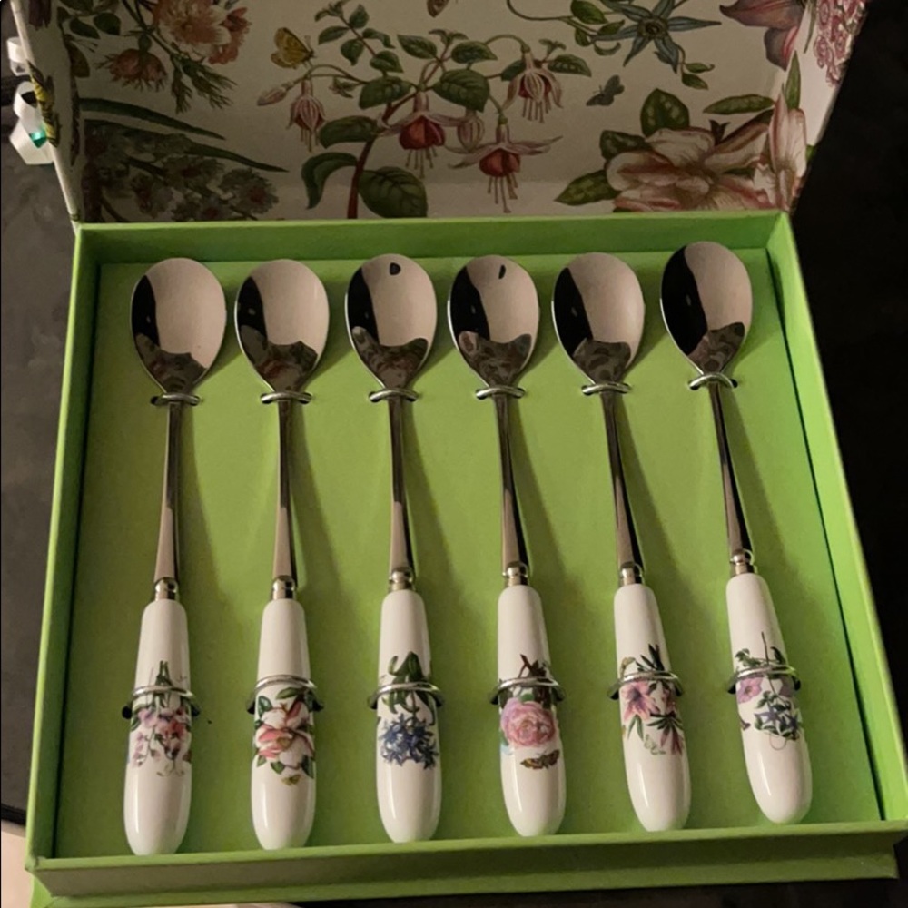 Teaspoon set
